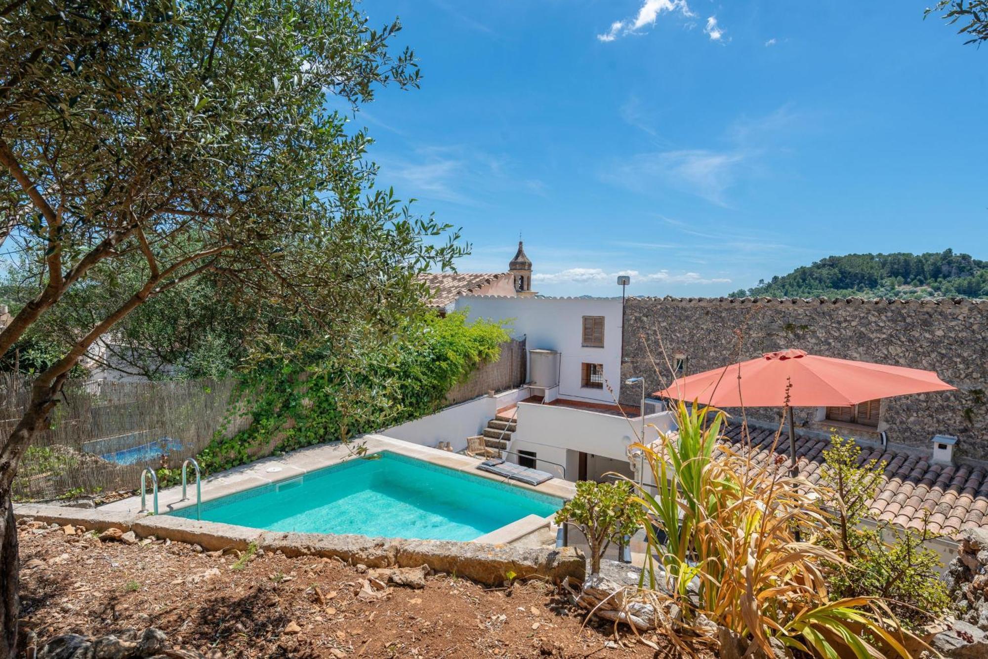 Besso Mancor De La Vall Villa