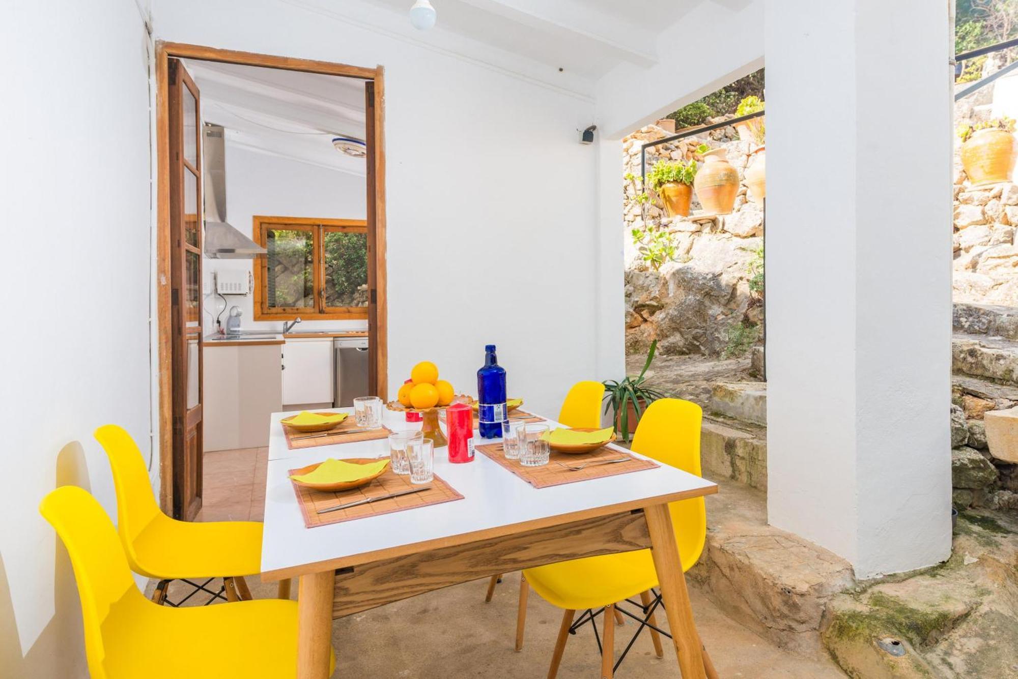 Besso Mancor De La Vall Villa